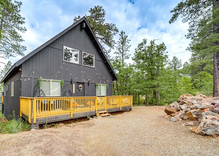 Walk To Trails: Modern Mountain Retreat Holiday home Munds Park